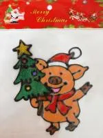 Наклейка витражная Поросенок с елкой