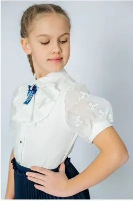 Блузка для девочки школьная Deloras (р.152 молочный)