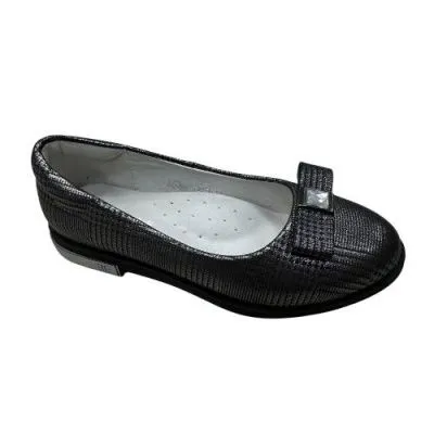 Туфли для девочек школьные цвет: оружие