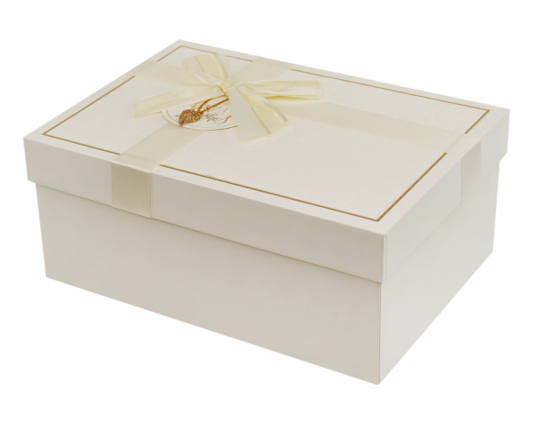 Коробка подарочная 17х12х6см Цвет: молочный